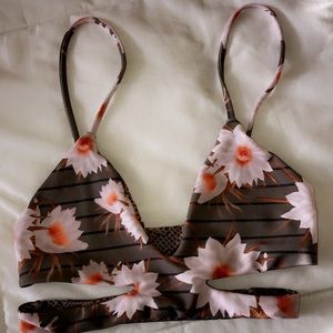 💫 acacia dragon stripe haku top size petite !